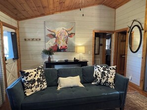 Interior - Stargazer Cabin: Sauna, Rooftop Deck, Fire Pit, Indoor Wood Fireplace, Privacy (Blue Ridge)