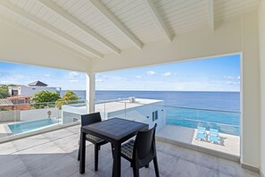 Outdoor dining - Lagun Ocean View Apartment B, 2 bedrooms (Lagun)