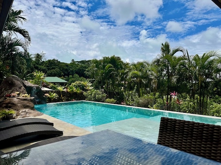 Outdoor pool. Villa Alana