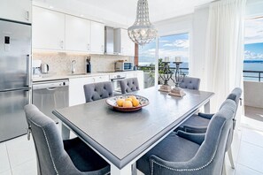 Apartment (3 Bedrooms) | Interior - CP - Modern Beachside Apartment in Estepona (Estepona)