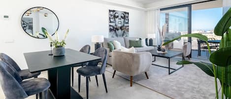 Apartment (3 Bedrooms) | Front of property