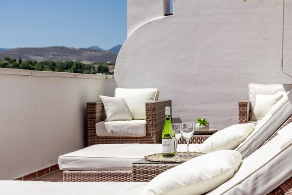 Apartment (2 Bedrooms) | Interior - Dn11-2 Bedroom Apartment Close to Puerto Banus (Marbella)