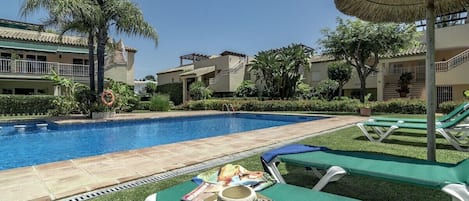 Apartment (3 Bedrooms) | Front of property