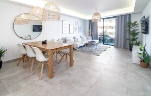 Apartment (3 Bedrooms) | Interior - Inf1.2a- Apartment Close to Beach and old Town (Estepona)