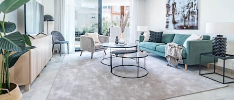 Apartment (2 Bedrooms) | Front of property