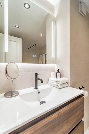 Apartment (2 Bedrooms) | Interior - Sam2.4i- Cozy Apartment Walking Distance to Beach (Marbella)