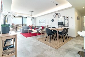 Apartment (3 Bedrooms) | Interior - Inf4.6p - Spacious Holiday Home in Estepona (Estepona)