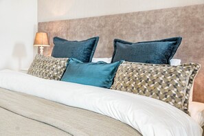 Apartment (3 Bedrooms) | Interior - LAG - Spacious Townhouse With Private Jacuzzi (Benahavis)
