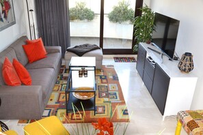 Apartment (3 Bedrooms) | Interior - Rsh14a - Terrace With hot tub and Fantastic Views (Estepona)