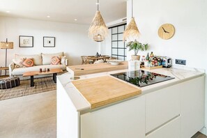 Apartment (2 Bedrooms) | Interior - Lae11.2d - Large Terrace With Stunning Views (Estepona)