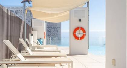 Inf2.6f - Modern and Bright City Apartment