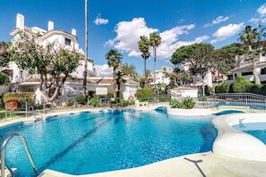 Interior - GC - Spacious Flat in Golden Beach Marbella (Marbella)