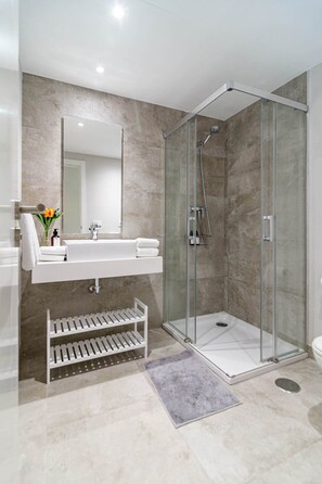 Apartment (3 Bedrooms) | Interior - Inf4.2p - Modern City Apartment Near the Beach (Estepona)