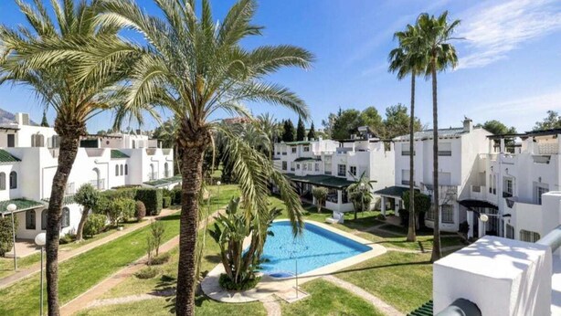 Interior - Se8 - Stylish Townhouse With Rooftop Terrace (Marbella)