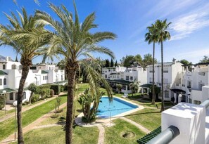 Interior - Se8 - Stylish Townhouse With Rooftop Terrace (Marbella)