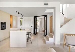 Interior - Se8 - Stylish Townhouse With Rooftop Terrace (Marbella)
