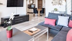 Căn hộ (5 Bedrooms) | Nội thất