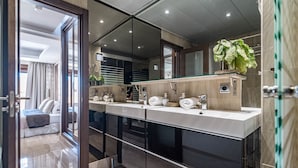 Căn hộ (5 Bedrooms) | Nội thất