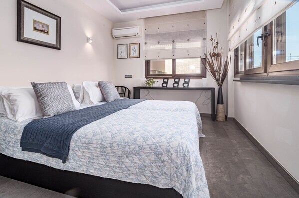 Image showcasing Bp7c.2a Beachfront Penthouse With Private Pool, Estepona: Hotel Reviews, Rooms & Prices | Hotels.com