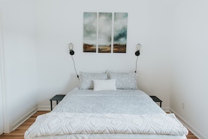WiFi, bed sheets