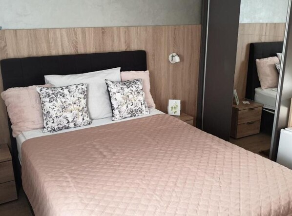 Internet, bed sheets - Ginko Rooms - One Bedroom Apartment With Sauna And Hot Tub (A7) (Daruvar)