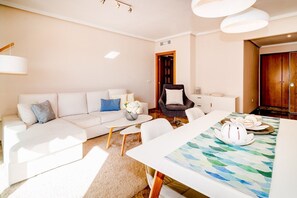 Interior - Gh-modern 2 bed Apartment With Pool in Estepona (Estepona)