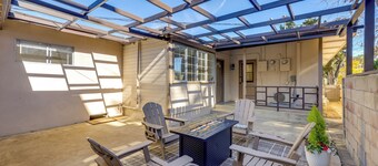 Walkable Home Base Near LLUMC & Campus!