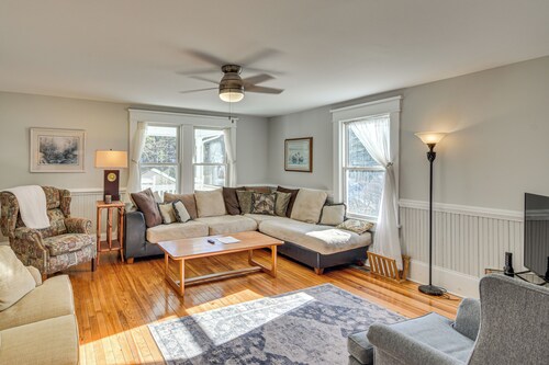 'The Mountain House Inn' Montebello Stay By Trails