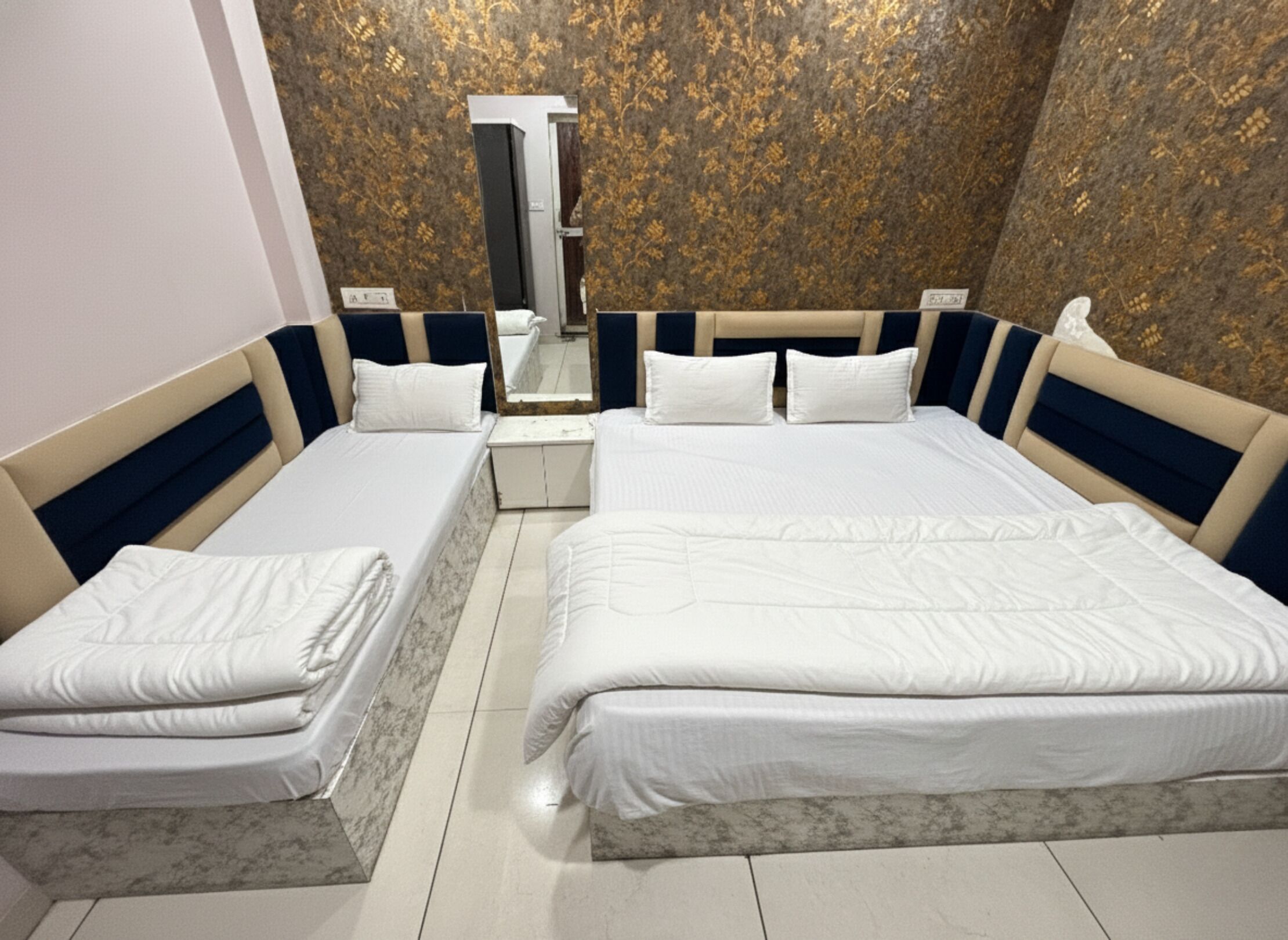 Deluxe Triple Room | Free WiFi