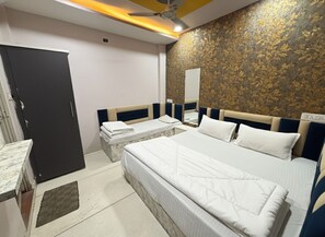 Habitación triple Deluxe | Wifi gratis 