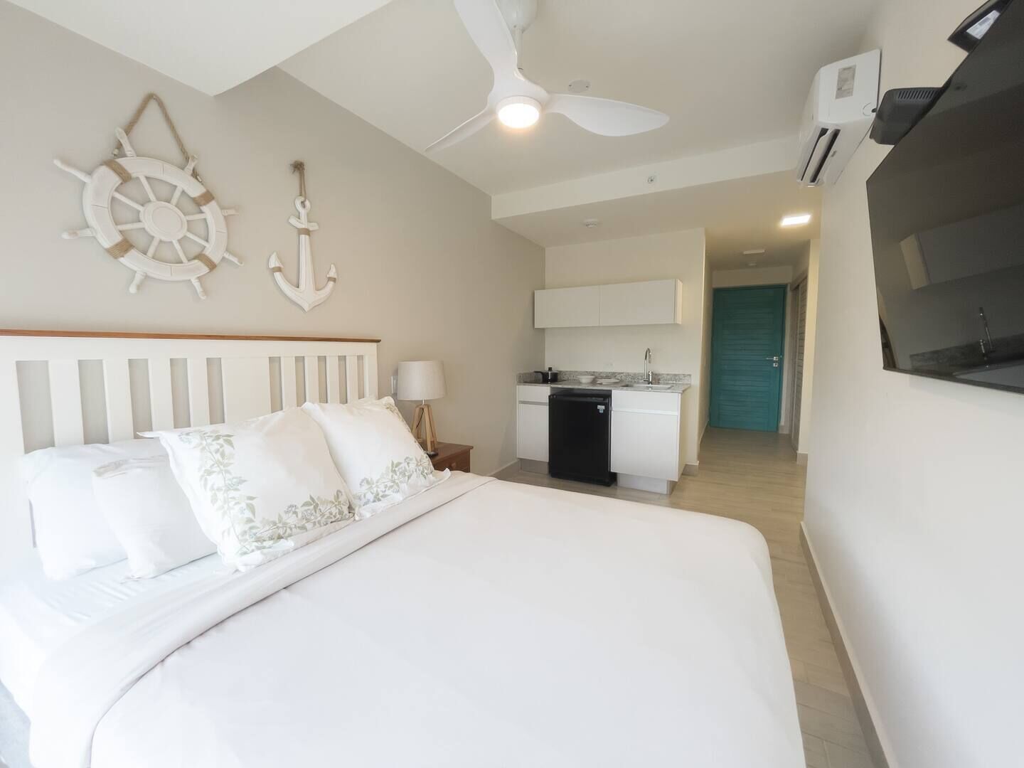 2 slaapkamers, een strijkplank/strijkijzer, wifi, beddengoed