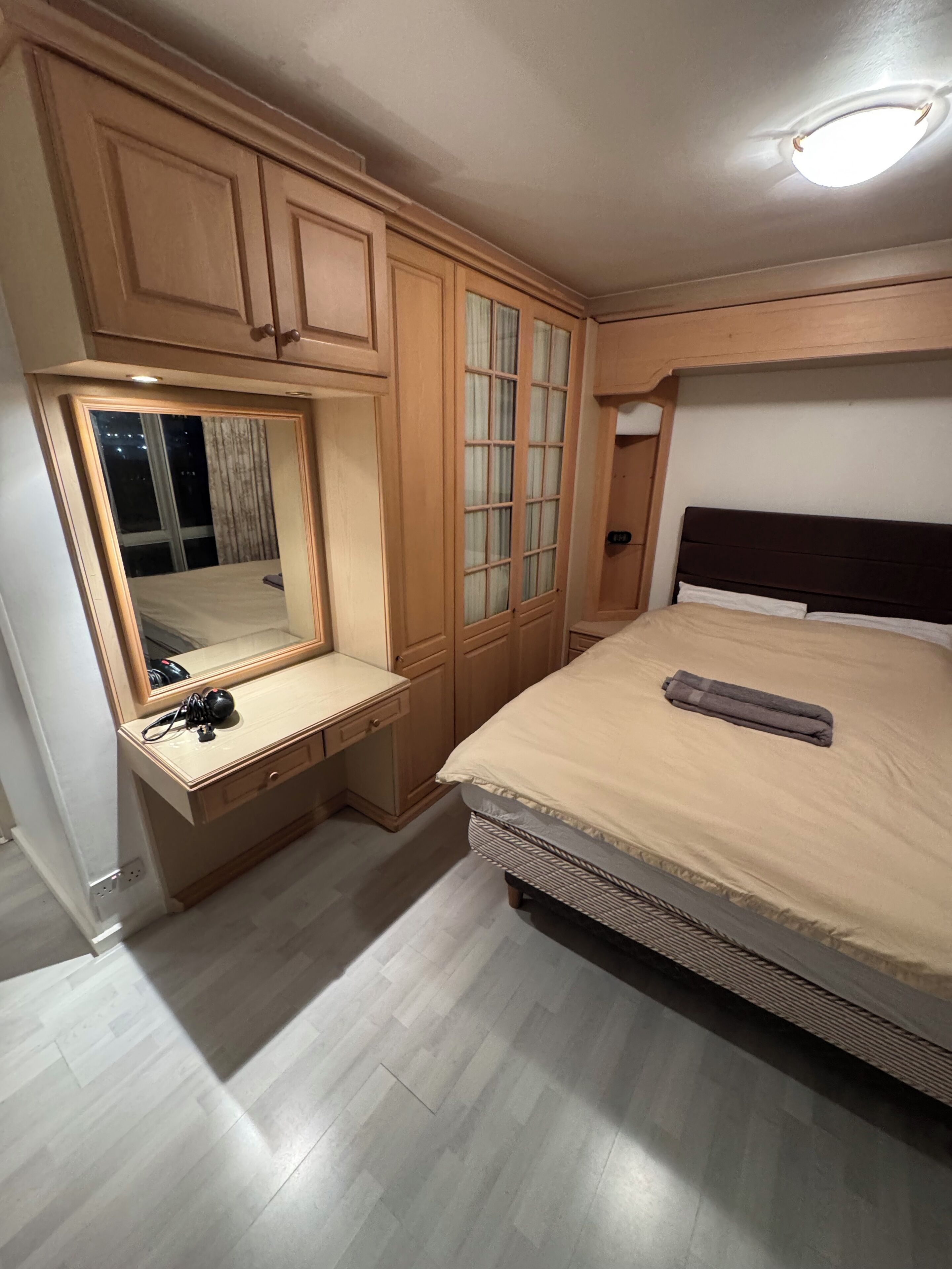 Fer et planche à repasser, Wi-Fi, draps fournis