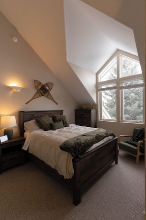 3 makuuhuonetta, silitysrauta/-lauta, vauvan matkasänky, ilmainen Wi-Fi