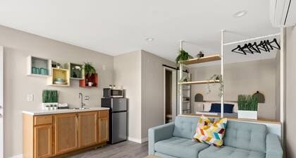 Quiet Room in Vibrant Neighborhood