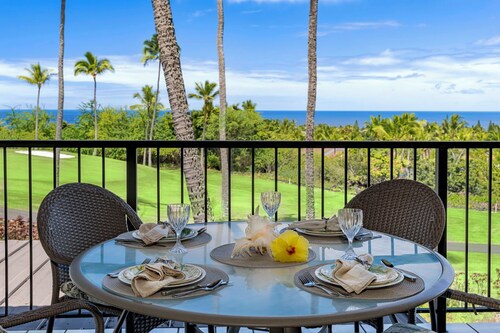 New Listing: Stunning ocean views, epic sunsets, lush golf greens, 2 bd, 2 baths