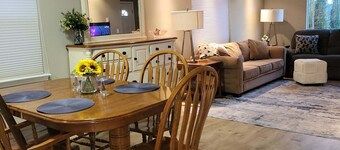 Fabulous 2-bedroom house in Bremerton w/view of Manette Bridge