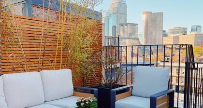 Iconic & Luxurious Historic Townhouse with Roof Deck - A South End Gem 4BR & 3BA