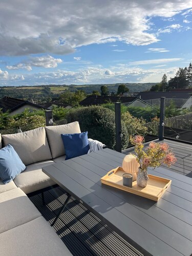 Stylish 3 Bedroom with Balcony and Amazing View