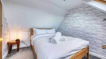 2 chambres, bureau, Wi-Fi, draps fournis