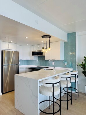 Fridge, microwave, oven, stovetop - Panoramic Ocean View Home - Newly Remodeled (Honolulu)