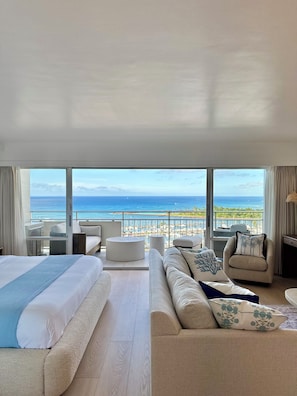 1 bedroom, iron/ironing board, WiFi, bed sheets - Panoramic Oceanfront Home - Newly Remodeled (Honolulu)