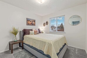 3 bedrooms, iron/ironing board, travel cot, WiFi - Cozy 3BR Nampa Home • Spacious Yard + Smart TV (Nampa)
