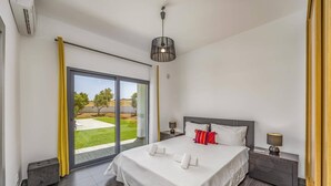 4 bedrooms, iron/ironing board, free WiFi, bed sheets - Villa Casa Joana by Villa Plus (Carvoeiro)