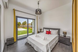 4 bedrooms, iron/ironing board, free WiFi, bed sheets - Villa Casa Joana by Villa Plus (Carvoeiro)