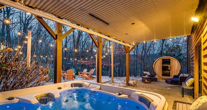 Designer 5BR with Hot Tub, Sauna, 2 Game Rooms