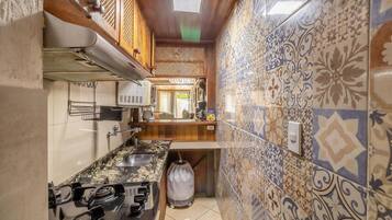 Basic Apartment | Private kitchen