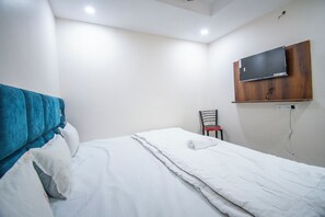 Deluxe Room | Free WiFi - Hotel Vishwas Lok (Ujjain)