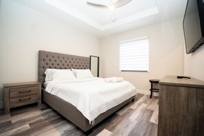 3 bedrooms, iron/ironing board, free WiFi, bed sheets - Cozy Princeton Getaway (Homestead)