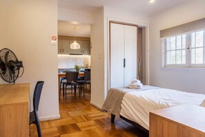 2 Schlafzimmer, Bügeleisen/Bügelbrett, kostenloses WLAN, Bettwäsche