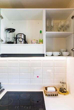 Fridge, microwave, oven, stovetop - Modern 2BR Apt in Providencia | Steps from Metro (Providencia)